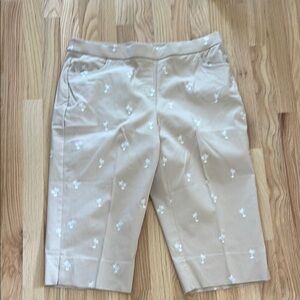 Alfred Dunner Tan and White Bermuda Shorts